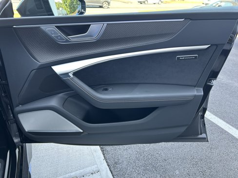 Used 2024 Audi RS 7 Performance image 39