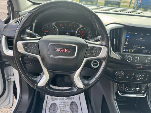 Used 2021 GMC Terrain SLT w/ Elevation Edition image 17