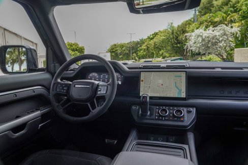 Used 2023 Land Rover Defender 110 image 17