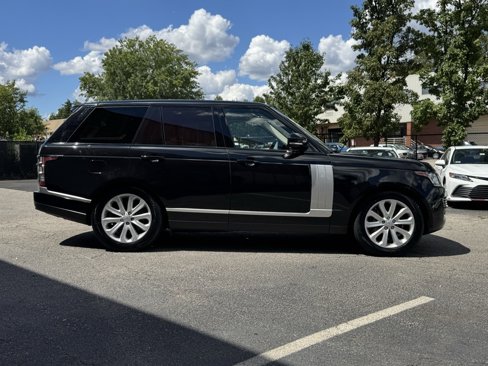 Used 2017 Land Rover Range Rover HSE image 13