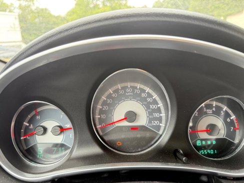 Used 2011 Chrysler 200 Touring image 37