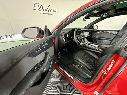 Used 2024 Audi SQ8 Prestige w/ Prestige Package image 21