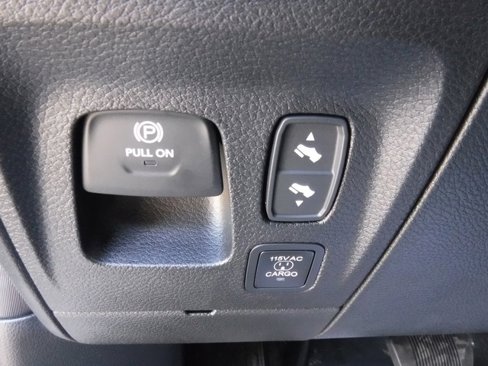 New 2026 RAM 1500 4x4 Crew Cab image 19