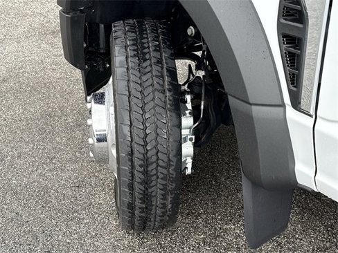 New 2025 Ford F450 Lariat image 38