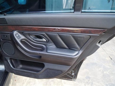 Used 1998 BMW 735i image 22