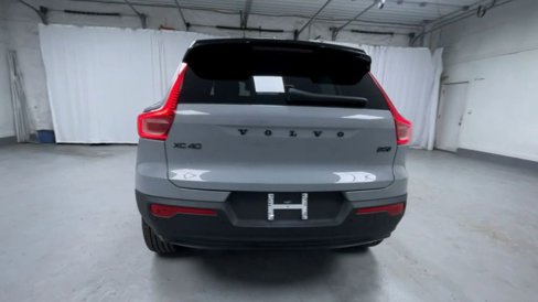 New 2026 Volvo XC40 B5 Ultra w/ Protection Package Premier image 22