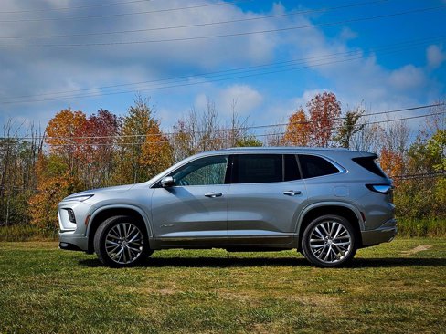 New 2026 Buick Enclave Avenir w/ Super Cruise Package image 7