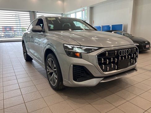 New 2025 Audi Q8 Premium image 1
