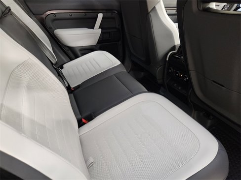 New 2025 Land Rover Defender 110 image 31