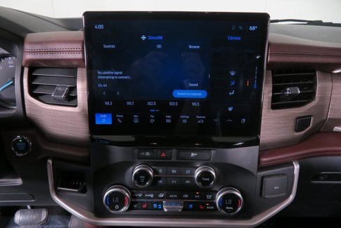 Used 2024 Ford Expedition Limited image 16