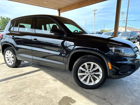 Used 2017 Volkswagen Tiguan S image 21