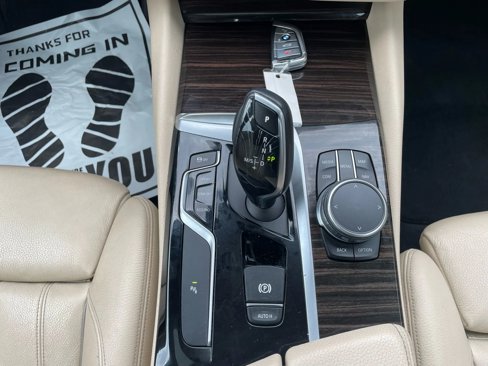 Used 2017 BMW 530i image 25