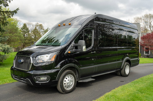 Used 2024 Ford Transit 350 XLT image 7