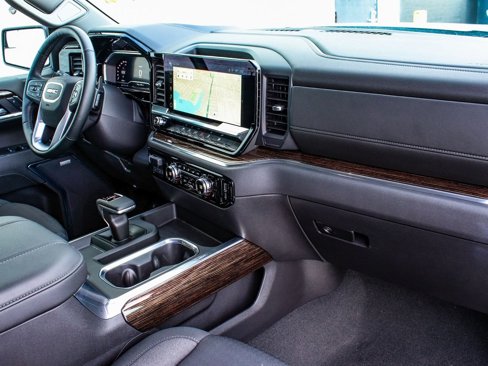 Used 2025 GMC Sierra 1500 Elevation w/ Preferred Package image 40