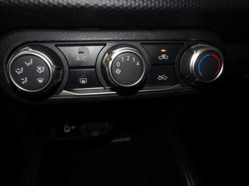 Certified 2024 Nissan Kicks S image 25