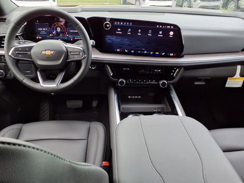 New 2026 Chevrolet Suburban LT w/ Comfort Package image 8