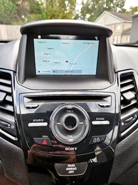 Used 2016 Ford Fiesta Titanium image 17