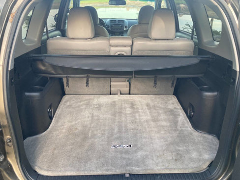 Used 2012 Toyota RAV4 Limited image 11