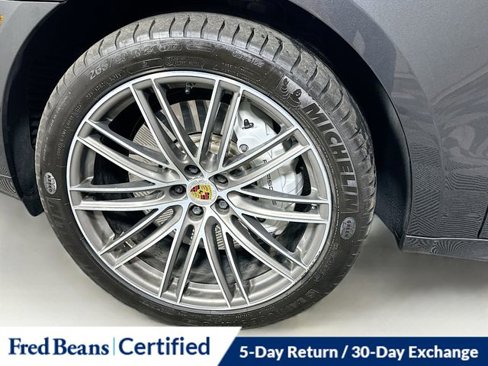 Used 2020 Porsche Macan Turbo image 34