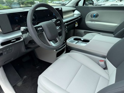 New 2026 Hyundai Ioniq 9 SEL image 6