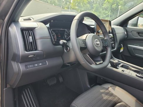 New 2025 Nissan Pathfinder Rock Creek image 17