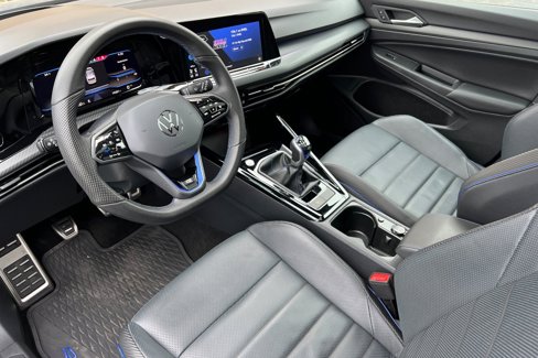 Used 2024 Volkswagen Golf R image 10