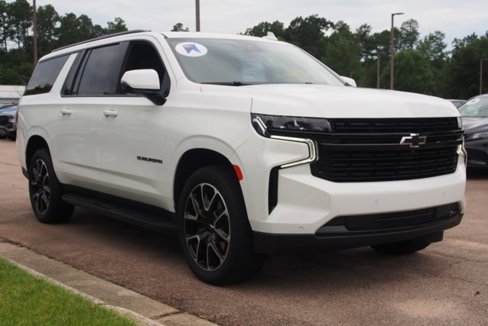 Used 2024 Chevrolet Suburban RST w/ Luxury Package image 1