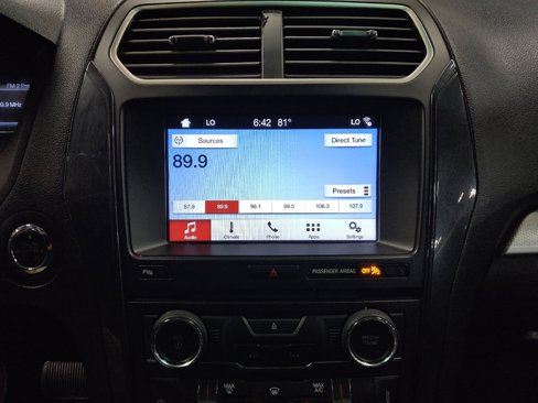 Used 2017 Ford Explorer XLT w/ Equipment Group 202A image 25