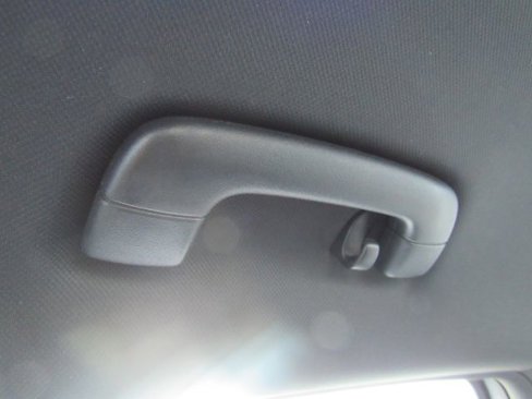Used 2025 Genesis G70 2.5T image 30