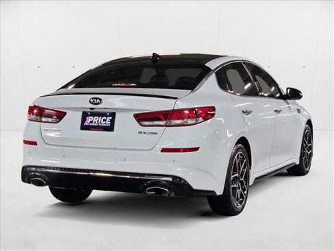 Used 2020 Kia Optima SX image 5