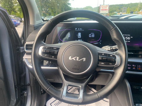 Used 2025 Kia Sportage EX w/ Premium Package image 22
