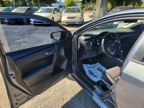 Used 2019 Toyota Corolla SE image 9