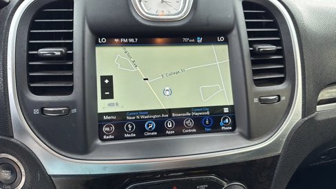 Used 2018 Chrysler 300 Limited w/ Safetytec Plus Group image 21