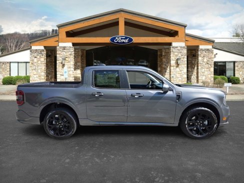 New 2025 Ford Maverick Lobo image 4