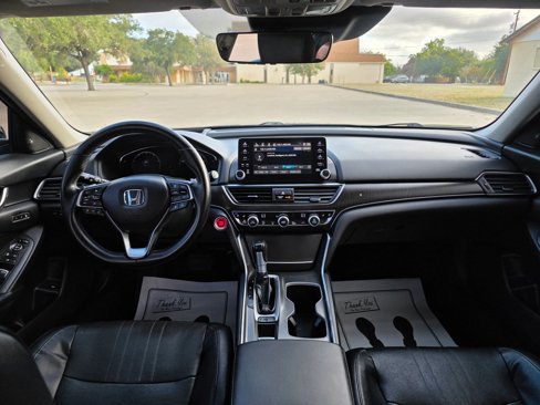 Used 2018 Honda Accord Touring image 18