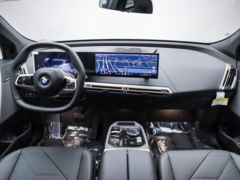 New 2026 BMW iX xDrive60 image 13