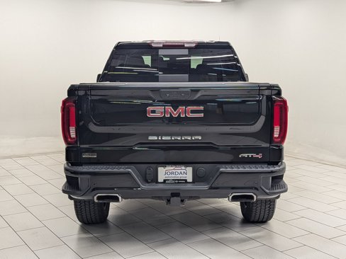 Used 2021 GMC Sierra 1500 AT4 w/ AT4 Preferred Package image 8
