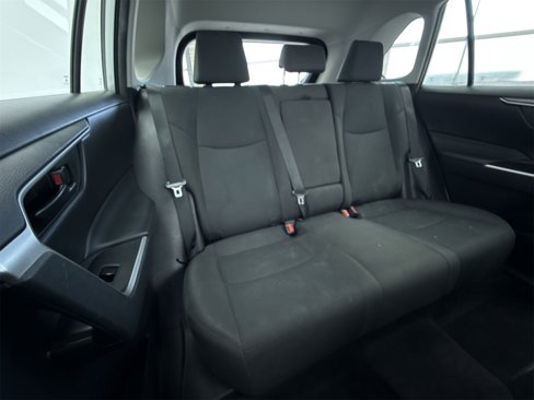 Used 2023 Toyota RAV4 LE image 39