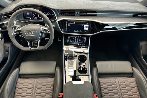 New 2025 Audi RS 6 performance image 12