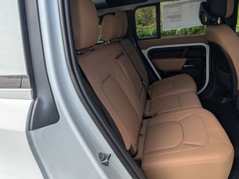 New 2026 Land Rover Defender 110 S image 28