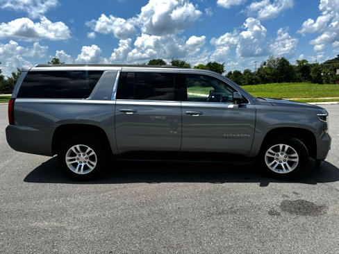 Used 2018 Chevrolet Suburban LT image 4
