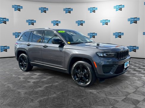 Used 2023 Jeep Grand Cherokee Altitude image 8