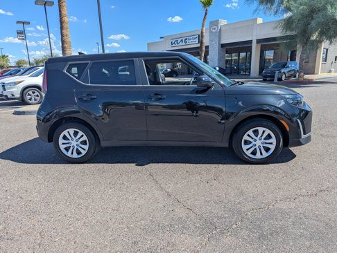 Certified 2023 Kia Soul LX image 2