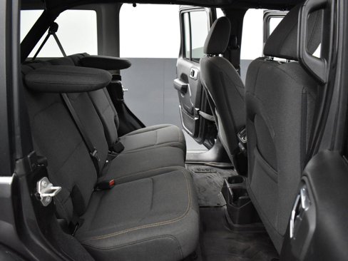 Used 2024 Jeep Wrangler Willys image 30