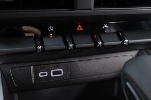 Used 2023 Chevrolet Colorado Trail Boss w/ Advanced Trailering Package image 13