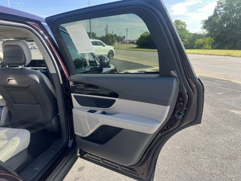 New 2025 Lincoln Nautilus Premier image 14