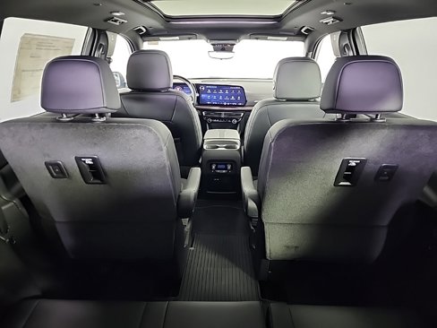 New 2026 Chevrolet Traverse RS w/ LPO, Floor Liner Package image 13