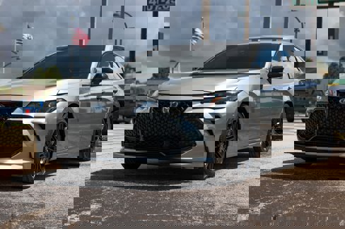 Used 2022 Toyota Avalon XSE image 4