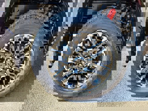 New 2025 Toyota Tundra Limited image 12