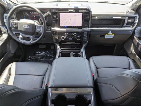 New 2025 Ford F250 Lariat w/ FX4 Off-Road Package image 15